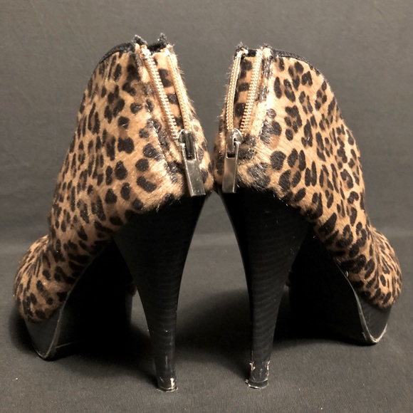 Rouge Faux Fur High Heel Envelope style Booties - Picture 3 of 4